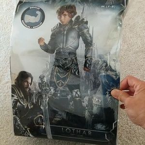 7-8 years old costume with shoulder armer